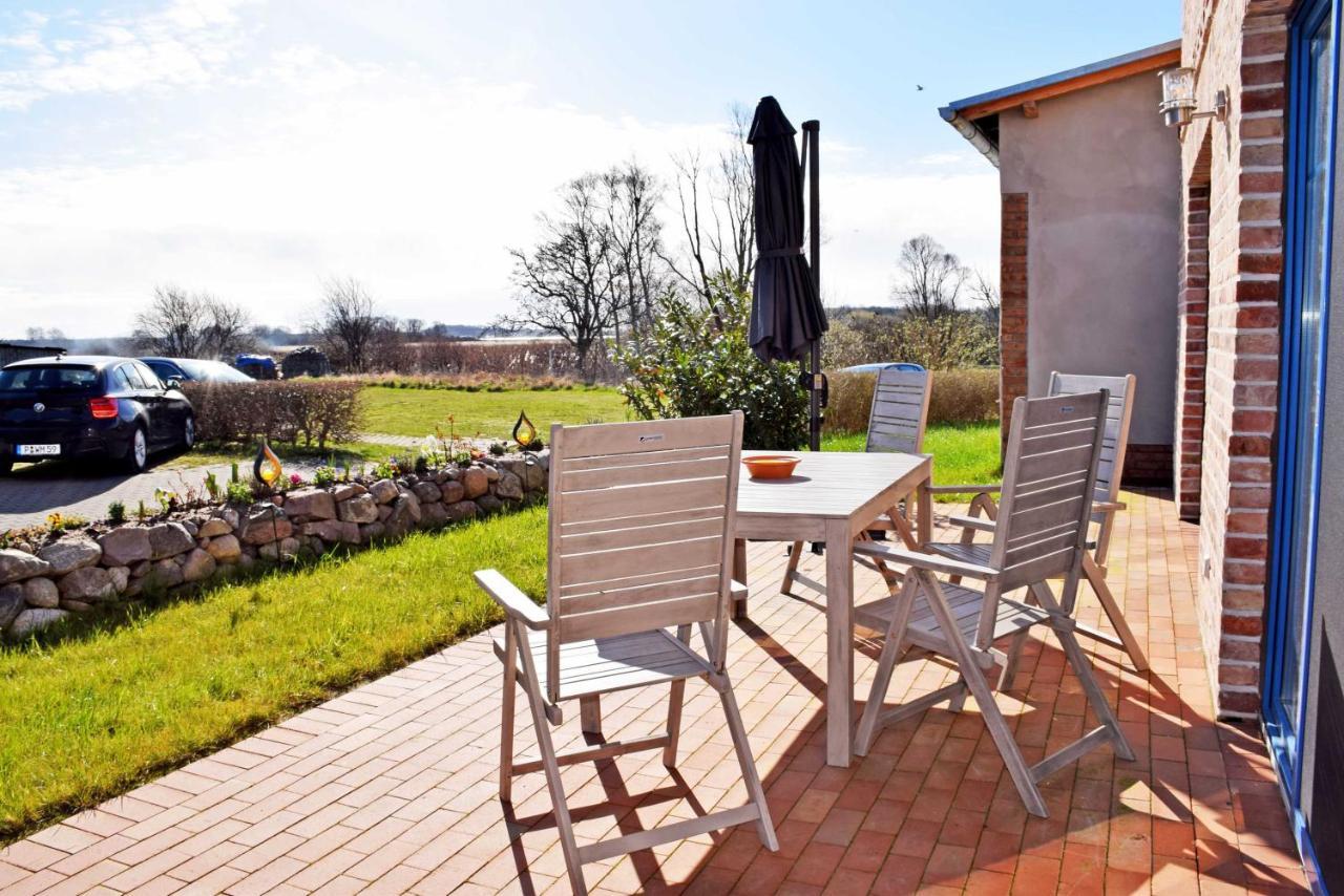Ferienhaus Zum Boddenstrand Mit Ka Groß Zicker 外观 照片