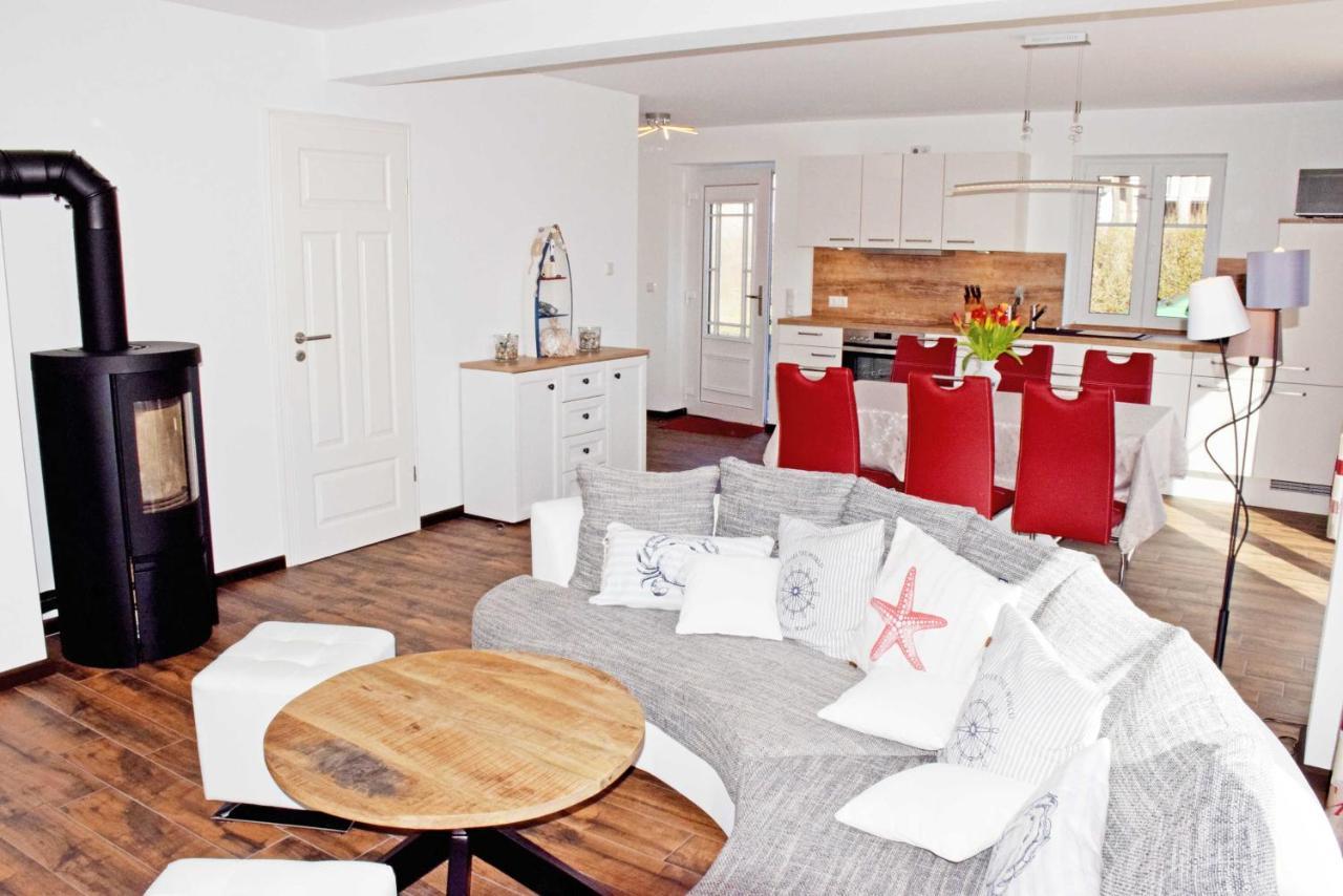 Ferienhaus Zum Boddenstrand Mit Ka Groß Zicker 外观 照片